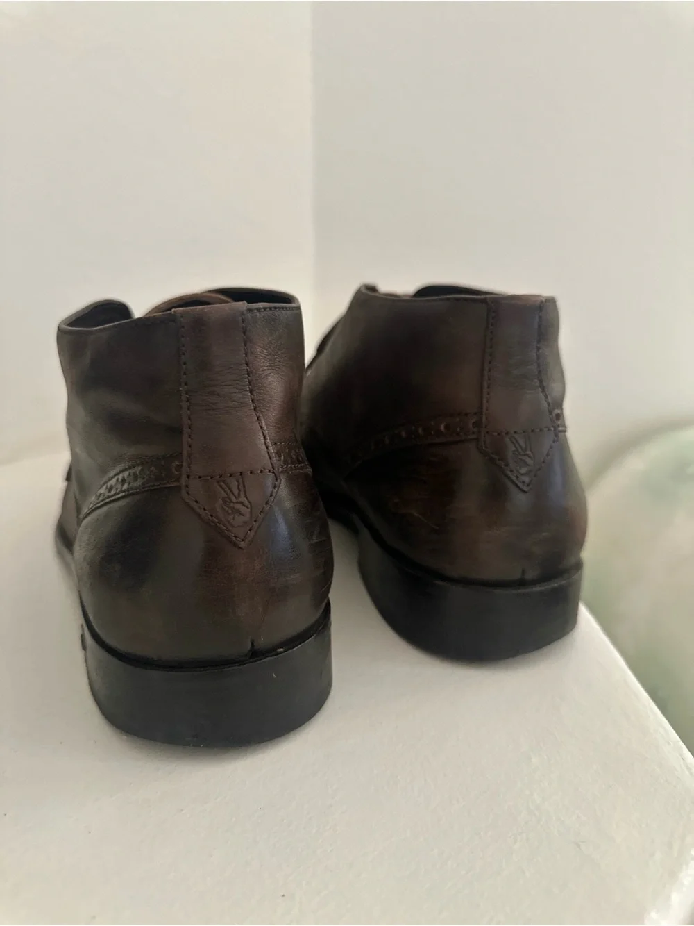 JOHN VARVATOS Men’s Leather Chukka Boots Brown Size 11